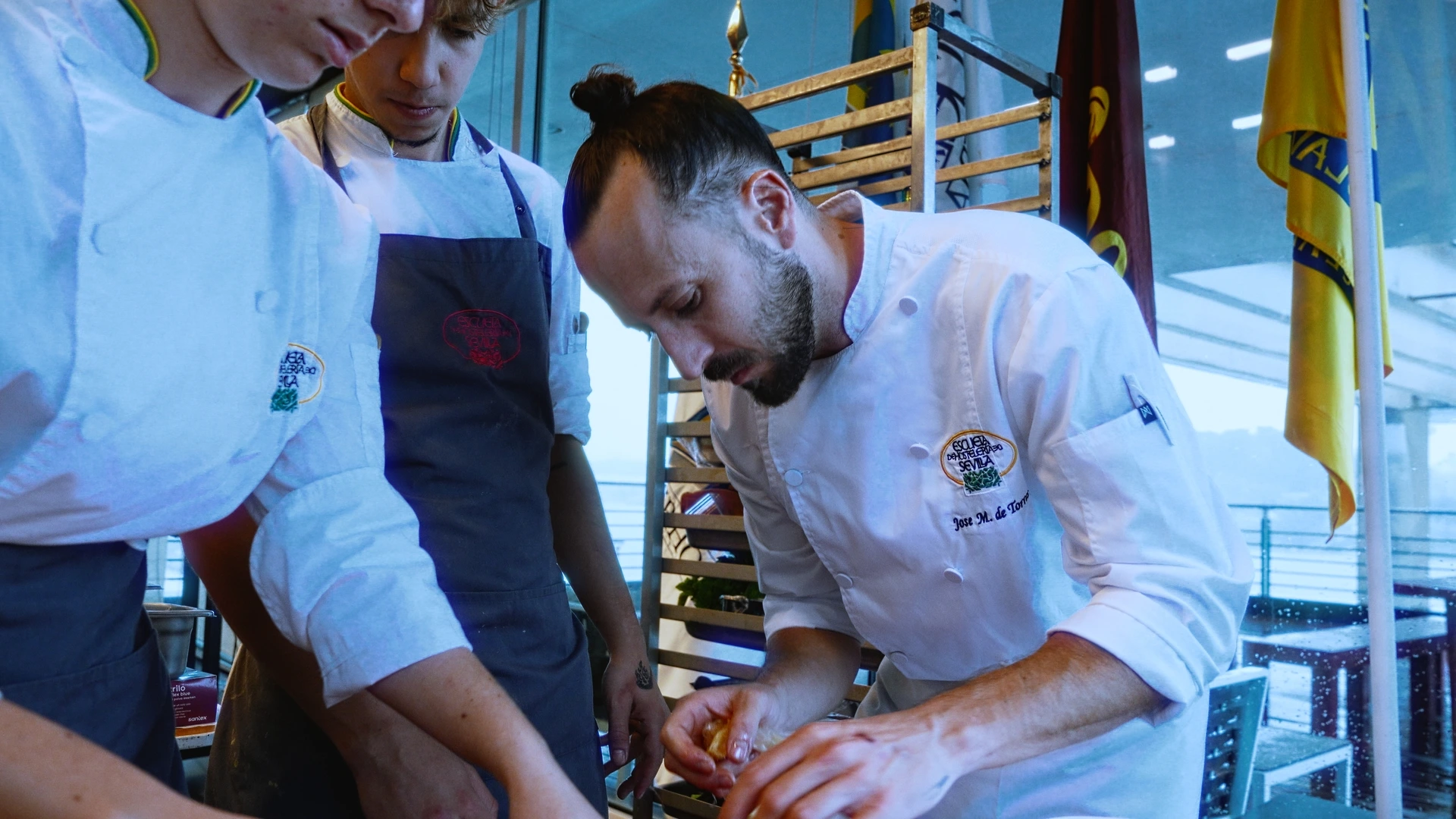Operador y colorista, Escuela de Hostelería de Sevilla